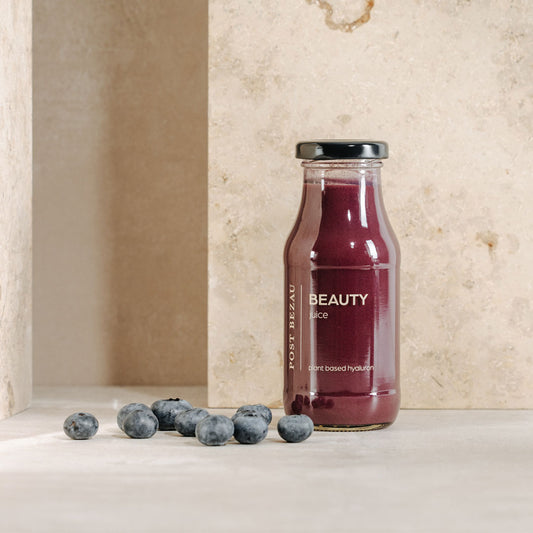 POST BEZAU JUICE Beauty Juice in Glasflasche mit Heidelbeeren